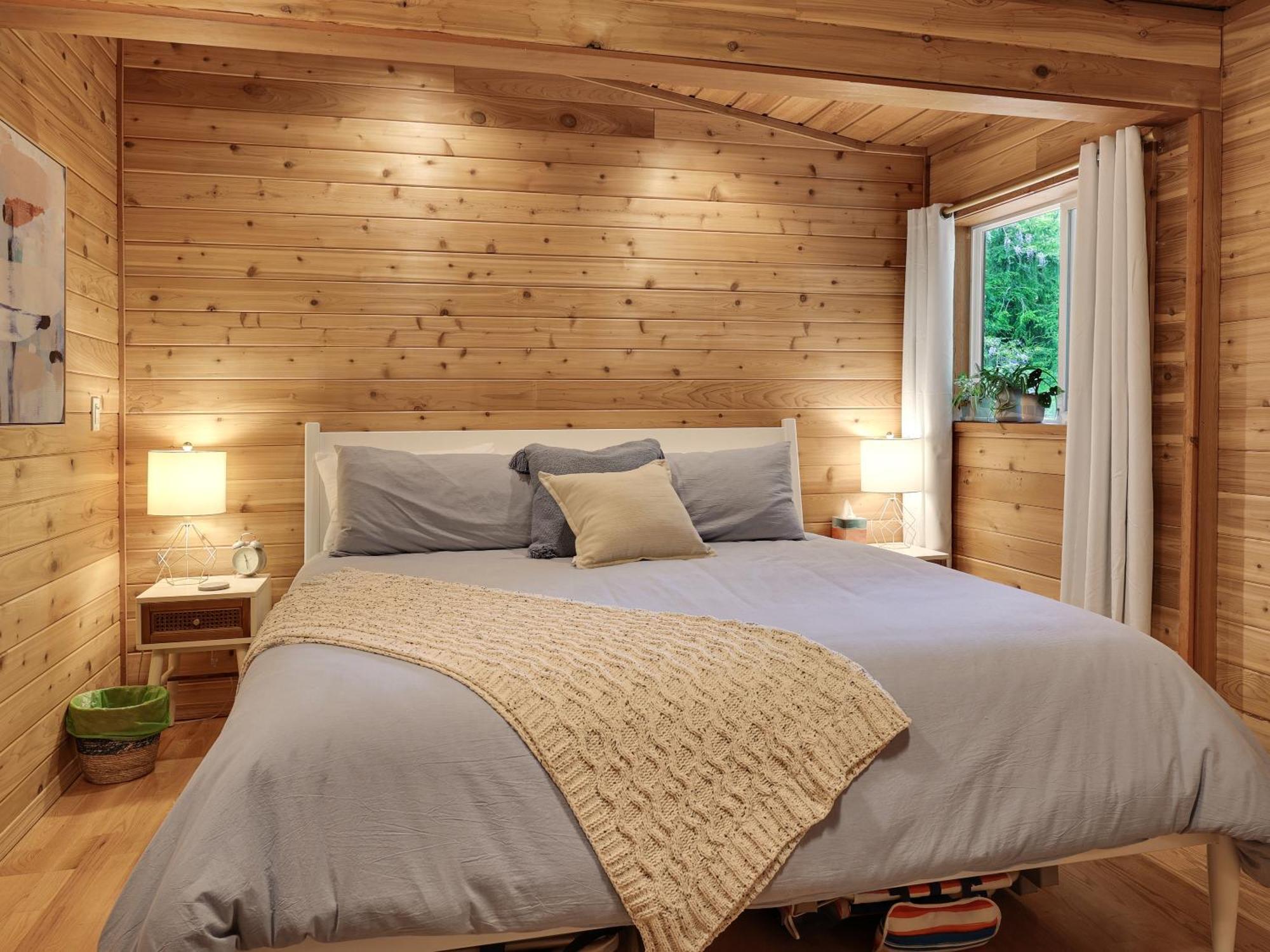 Woods Waves: Luxury Coast Cabin King Beds Pets Tillamook Exterior photo